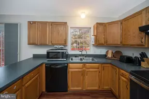 205 Fairfax Ln, Locust Grove, VA 22508 - Photo 11