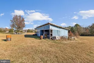 10237 Hook Rd, Rapidan, VA 22733 - Photo 15