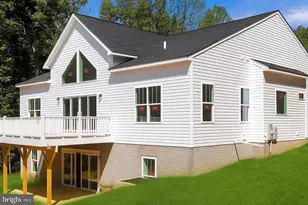 26700 Daniels Point Dr, Unionville, VA 22567 - Photo 3