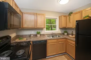 206 Stratford Cir, Locust Grove, VA 22508 - Photo 5