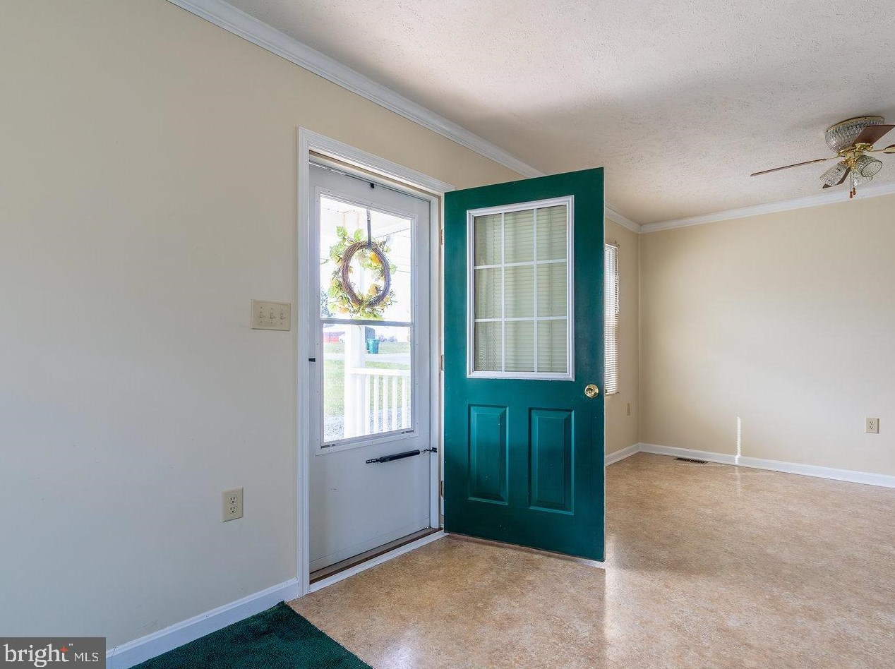 175 Village Pl, Richmond National Battlefiel VA  22835-1502 exterior