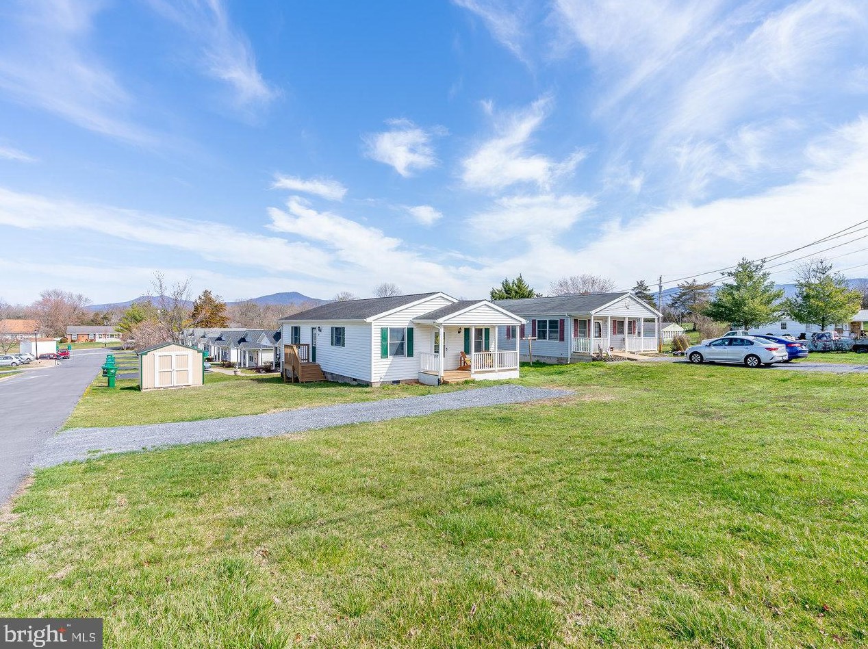 175 Village Pl, Richmond National Battlefiel VA  22835-1502 exterior