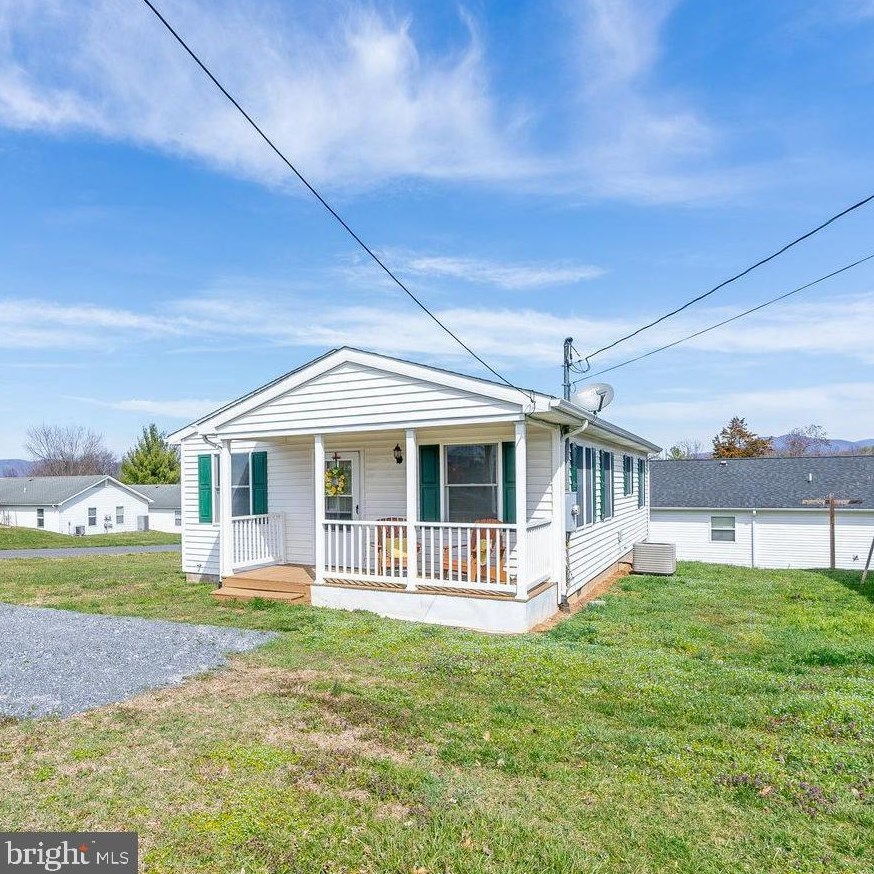 175 Village Pl, Richmond National Battlefiel VA  22835-1502 exterior