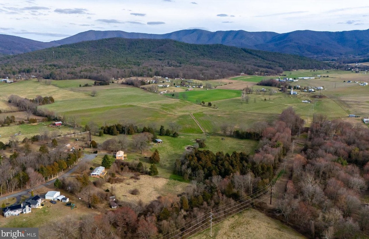 300 Martin St, Richmond National Battlefiel VA  22835-4515 exterior