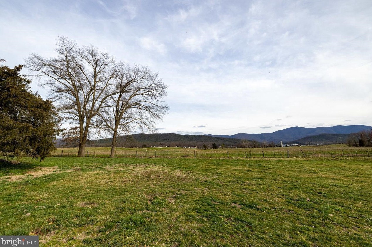 300 Martin St, Richmond National Battlefiel VA  22835-4515 exterior