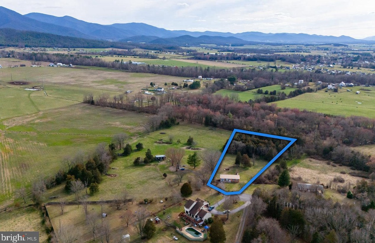 300 Martin St, Richmond National Battlefiel VA  22835-4515 exterior