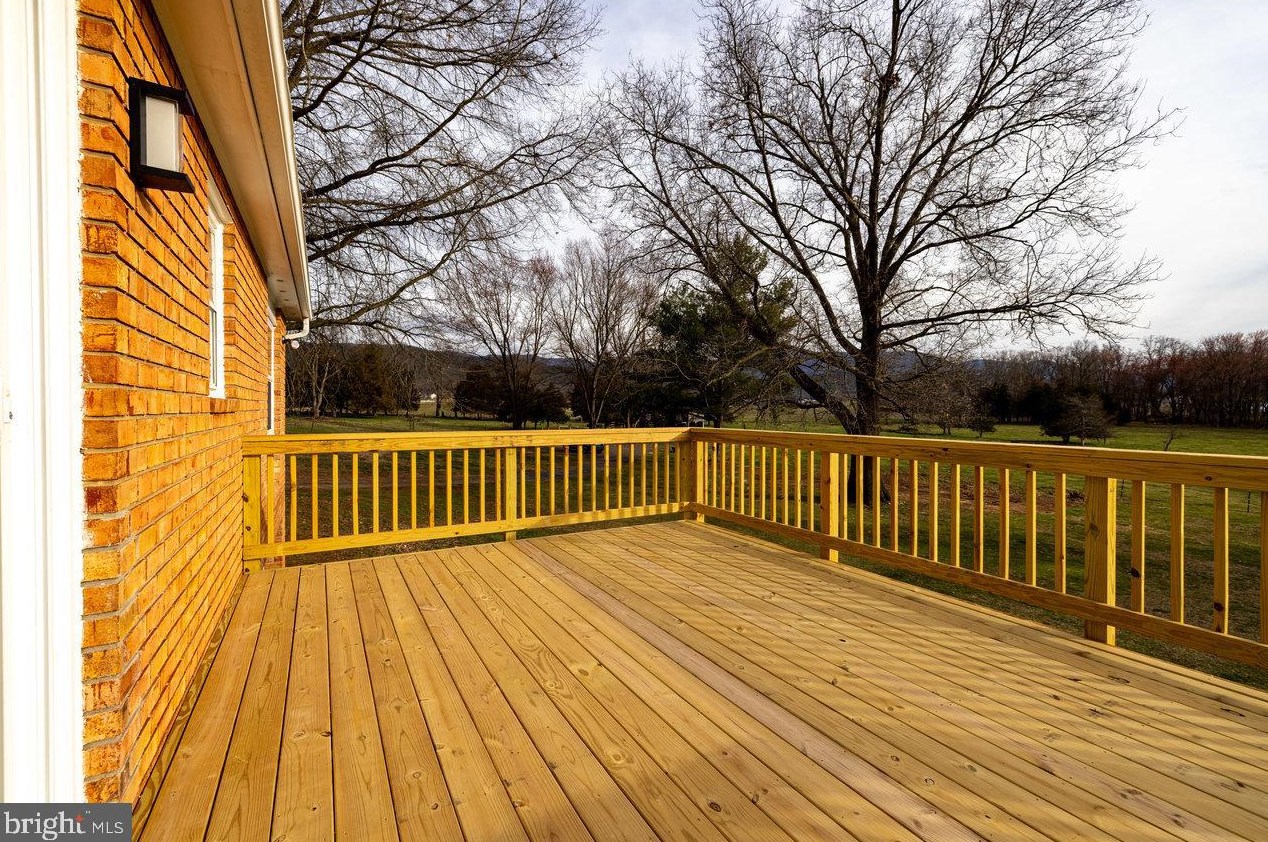 300 Martin St, Richmond National Battlefiel VA  22835-4515 exterior