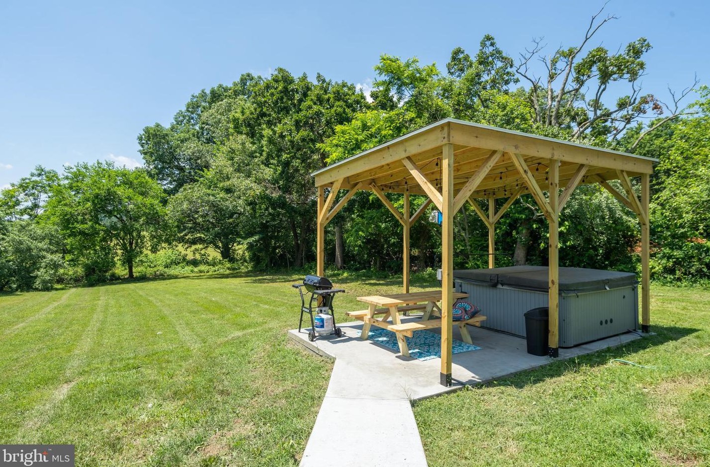 131 Bixlers Fry Rd, Richmond National Battlefiel VA  22835-1804 exterior