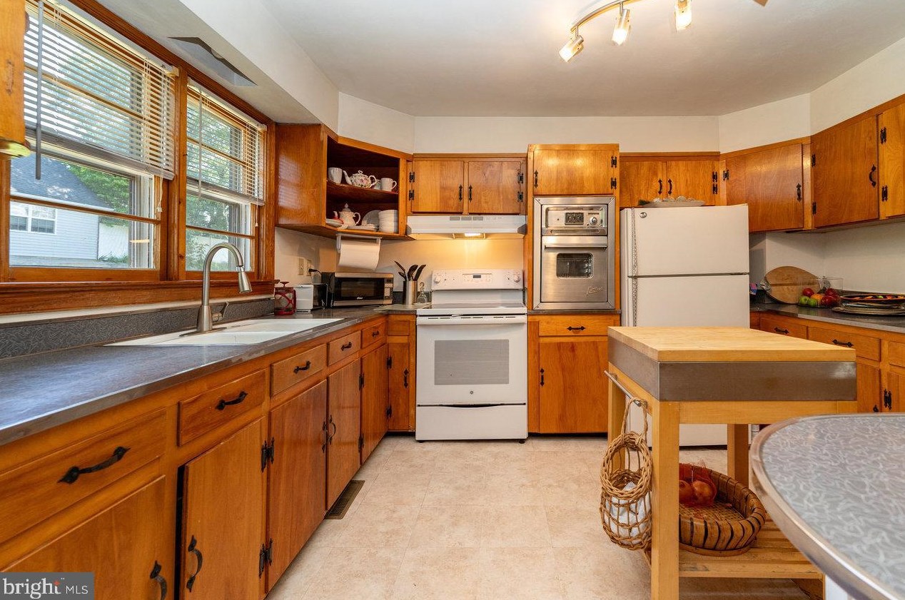 103 Luray Ave, Richmond National Battlefiel VA  22835-1375 exterior