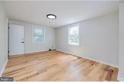 102 S Hawksbill Street, Luray, VA 22835 - Photo 11