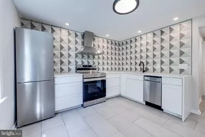 102 S Hawksbill Street, Luray, VA 22835 - Photo 3