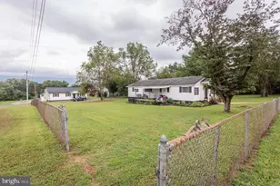 411 4th St, Luray, VA 22835 - Photo 27