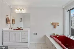 100 Cottage Dr, Luray, VA 22835 - Photo 23