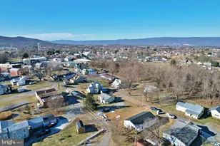 240 Deford Ave, Stanley, VA 22851 - Photo 5