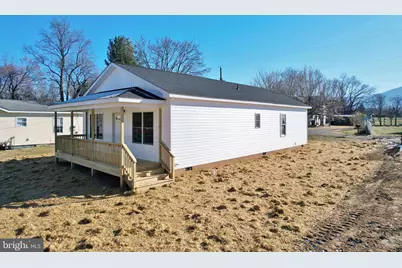 240 Deford Avenue, Stanley, VA 22851 - Photo 3