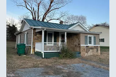 219 Seventh Avenue, Luray, VA 22835 - Photo 1