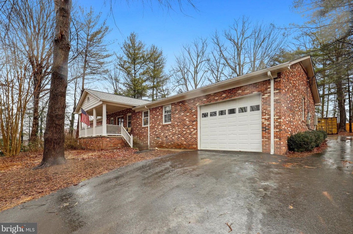 13481 Carapace Ct, Manassas VA  20112-3839 exterior