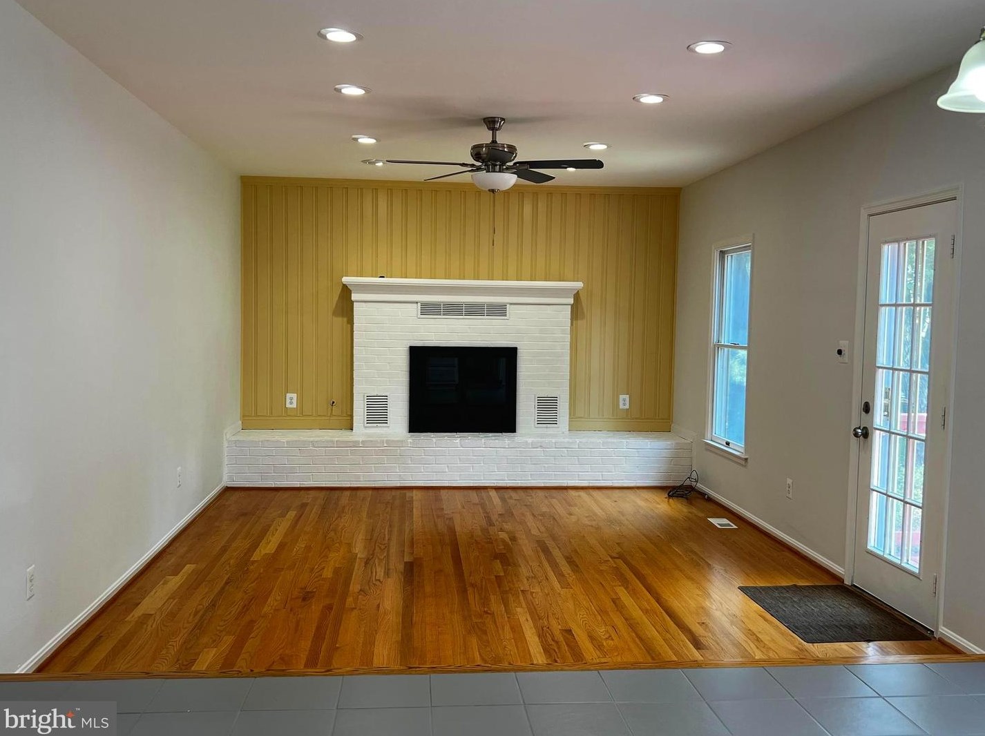 10168 Woodbury Dr, Manassas VA  20109-3724 exterior