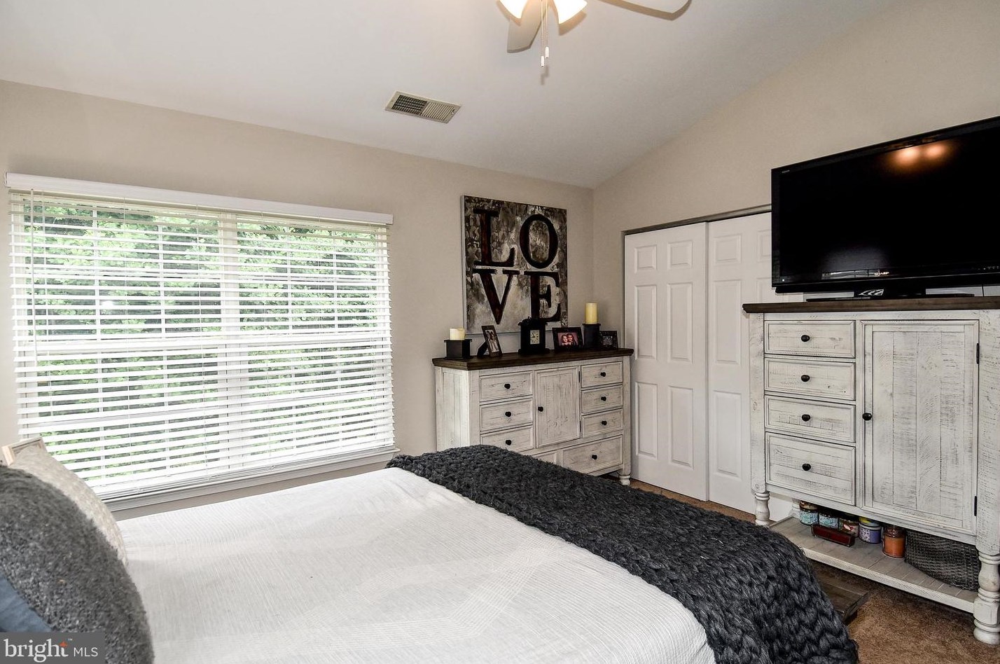 15572 Three Otters Pl, Manassas VA  20112-5424 exterior