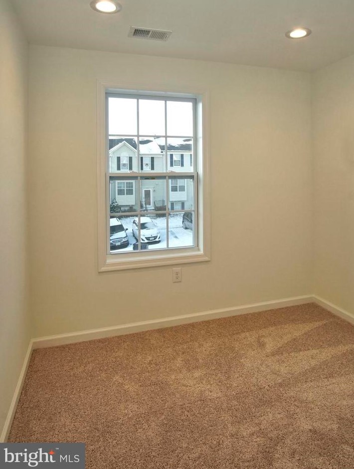 17413 Cosgrove Way, Dumfries VA  22026-3315 exterior