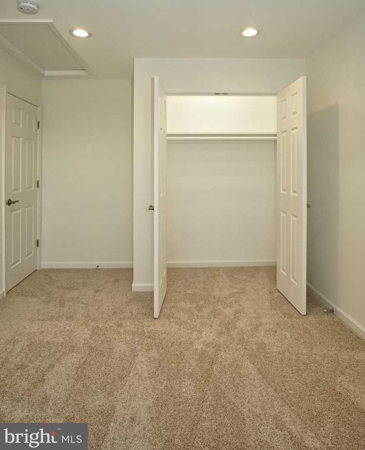 17413 Cosgrove Way, Dumfries VA  22026-3315 exterior