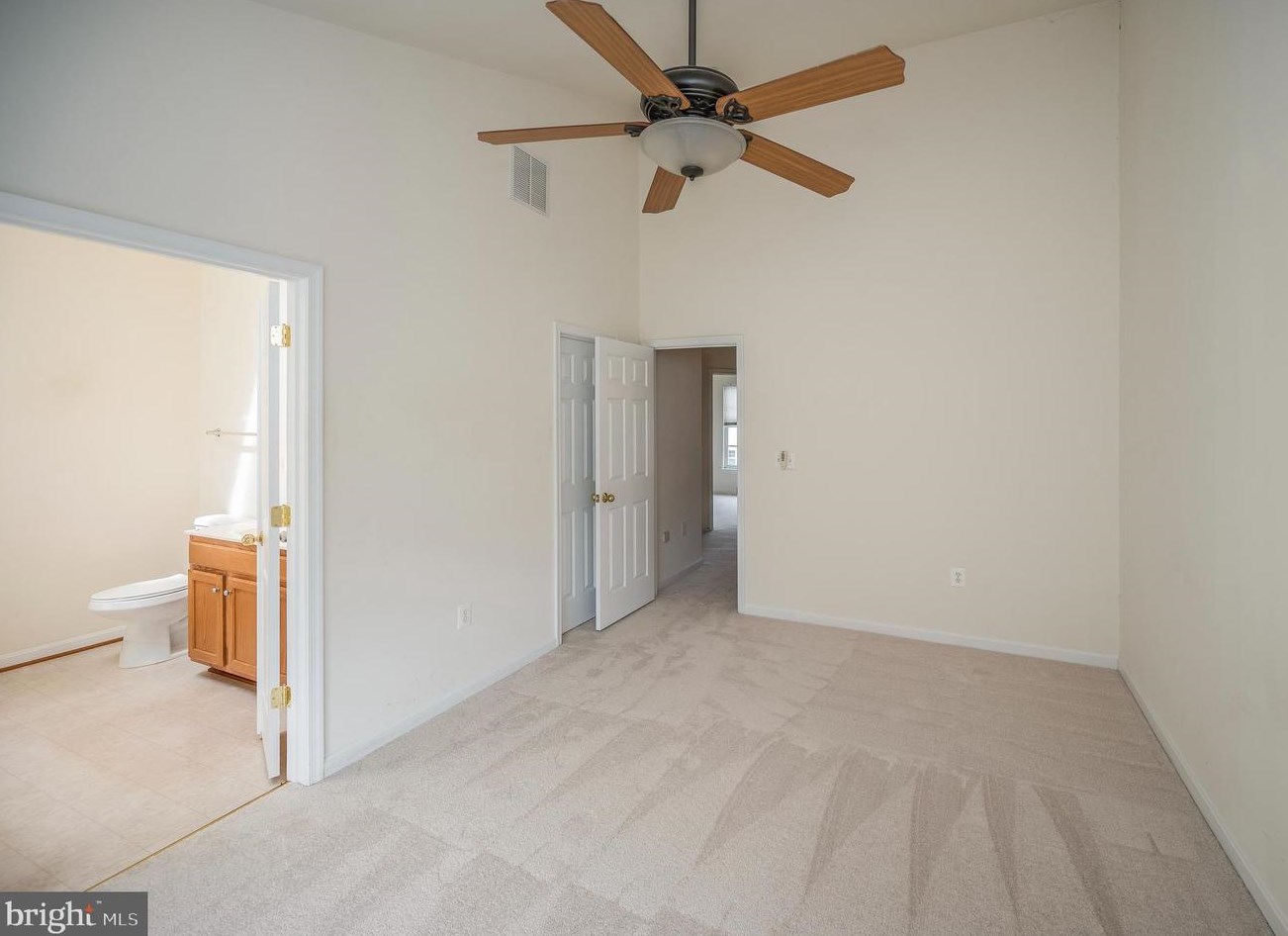 9836 Cheshire Ridge Cir, Manassas VA  20110-2788 exterior