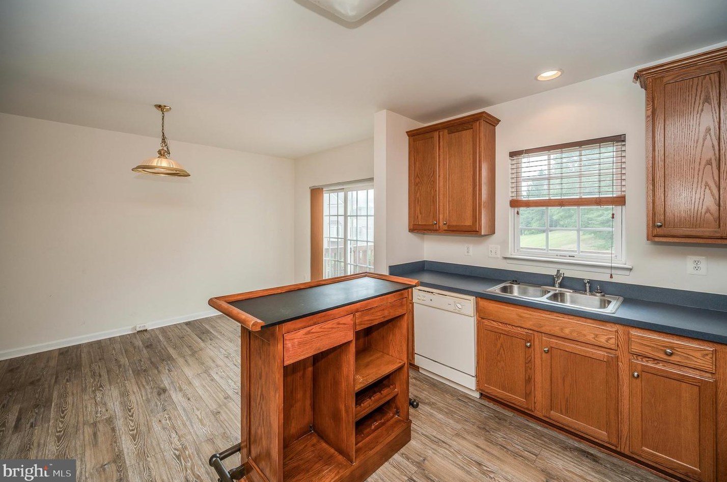 9836 Cheshire Ridge Cir, Manassas VA  20110-2788 exterior