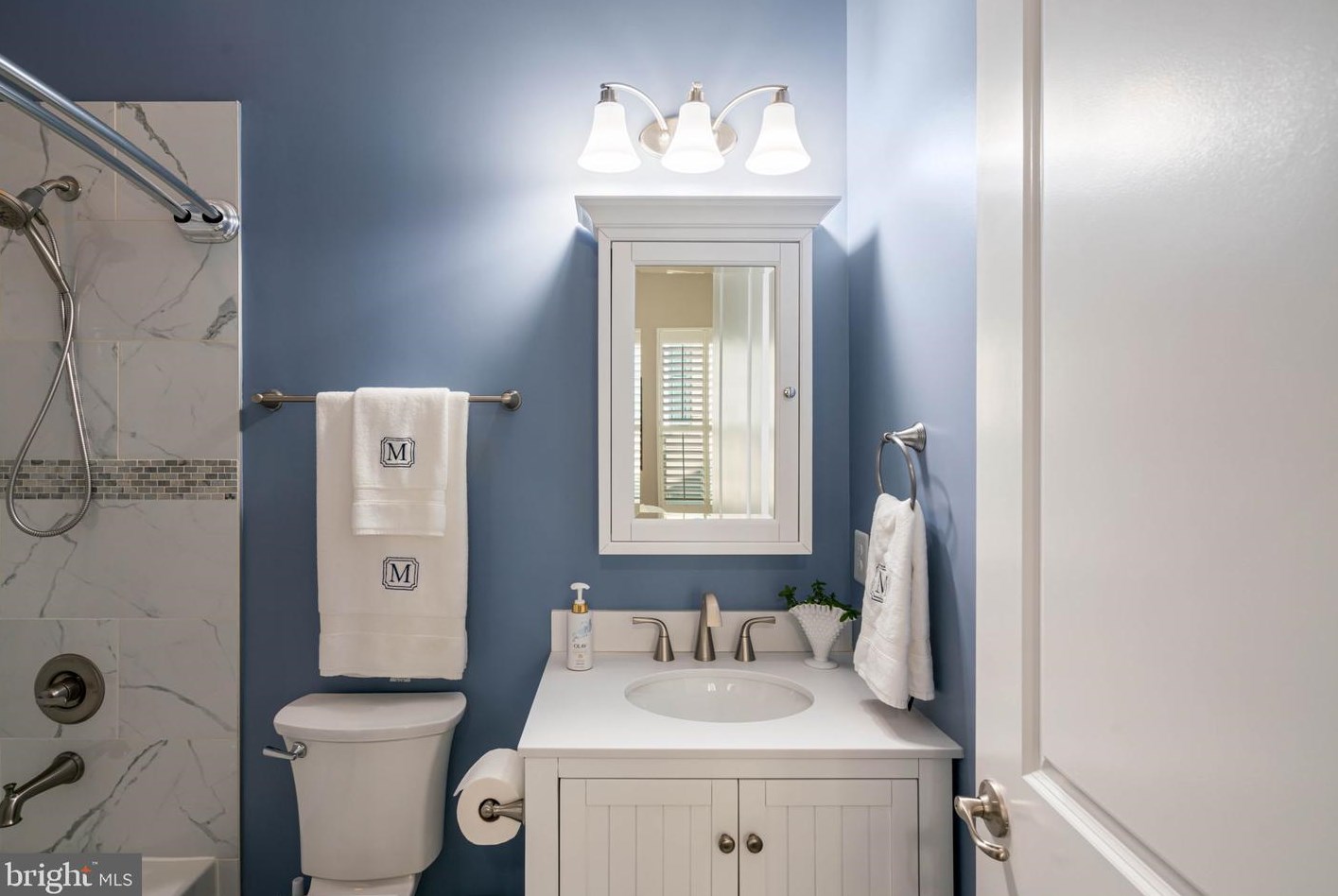 17072 Silver Arrow Dr, Dumfries VA  22026-3015 exterior