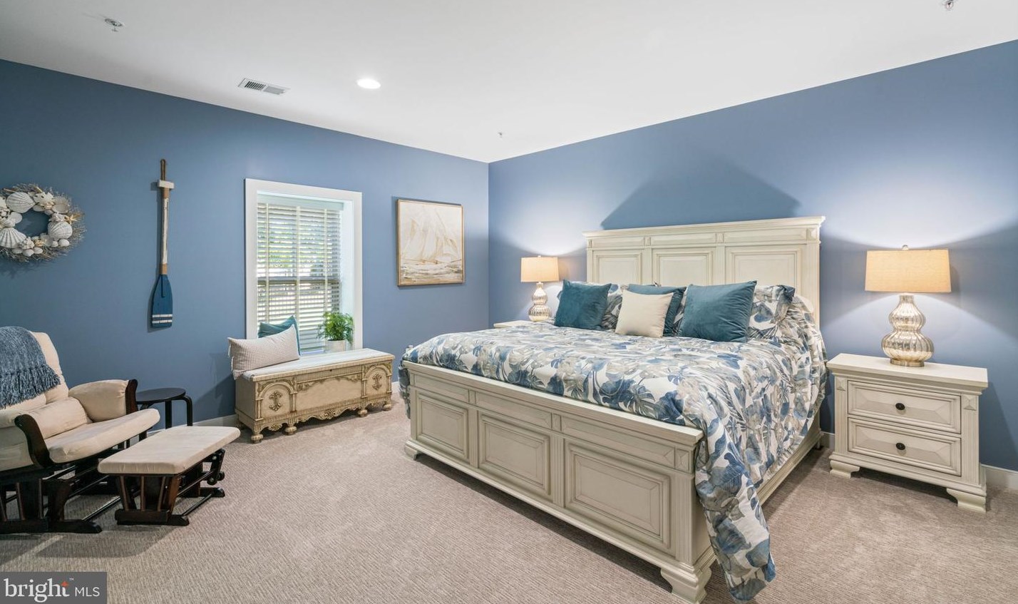 17072 Silver Arrow Dr, Dumfries VA  22026-3015 exterior