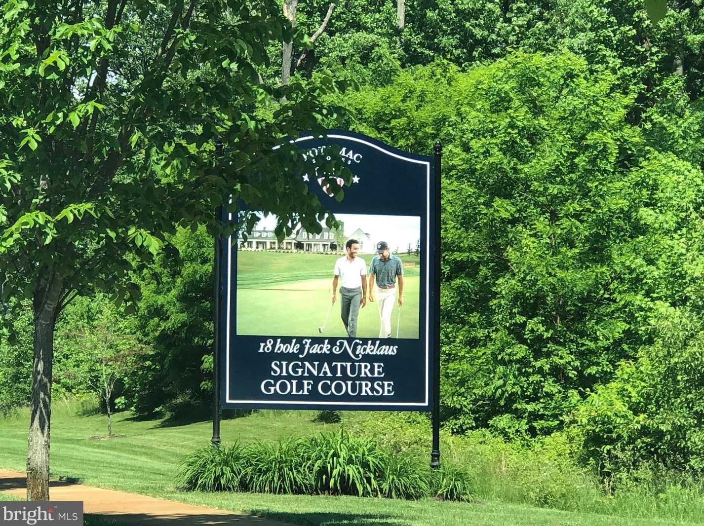 17072 Silver Arrow Dr, Dumfries VA  22026-3015 exterior