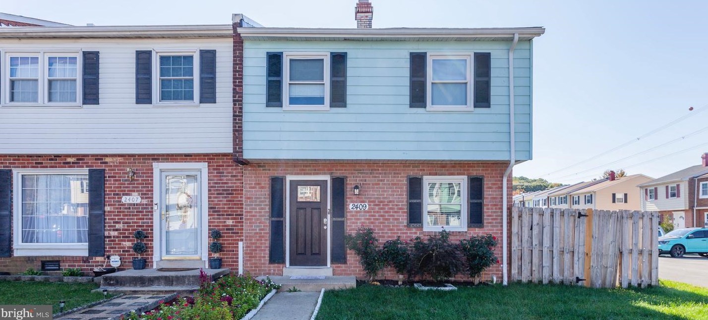 2409 Kilpatrick Pl, Dumfries VA  22026-2549 exterior