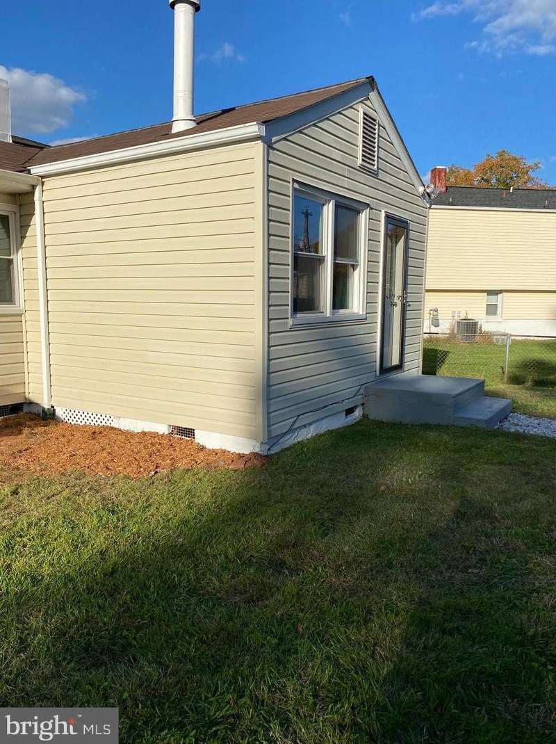 9533 Damascus Dr, Manassas VA  20109-3350 exterior