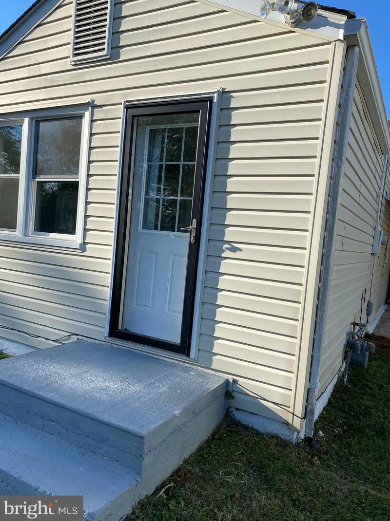 9533 Damascus Dr, Manassas VA  20109-3350 exterior