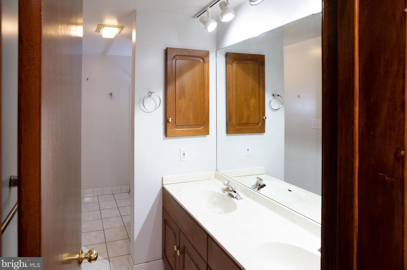 15796 Butler Pl, Dumfries VA  22025-1426 exterior