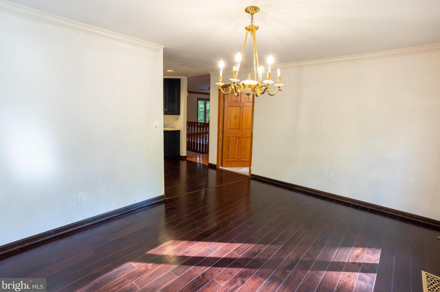 15796 Butler Pl, Dumfries VA  22025-1426 exterior