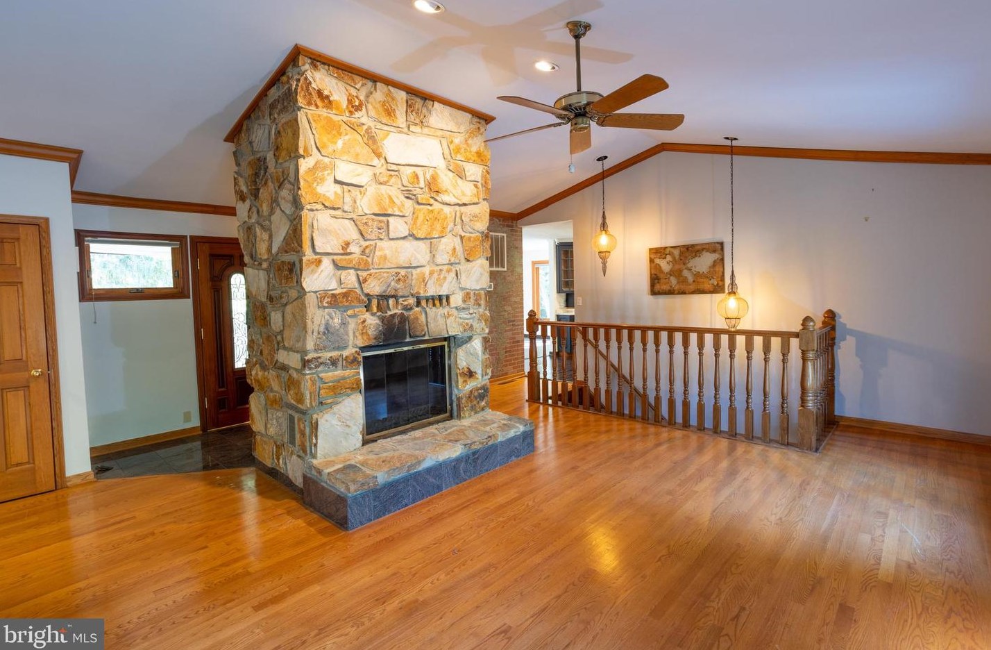 15796 Butler Pl, Dumfries VA  22025-1426 exterior