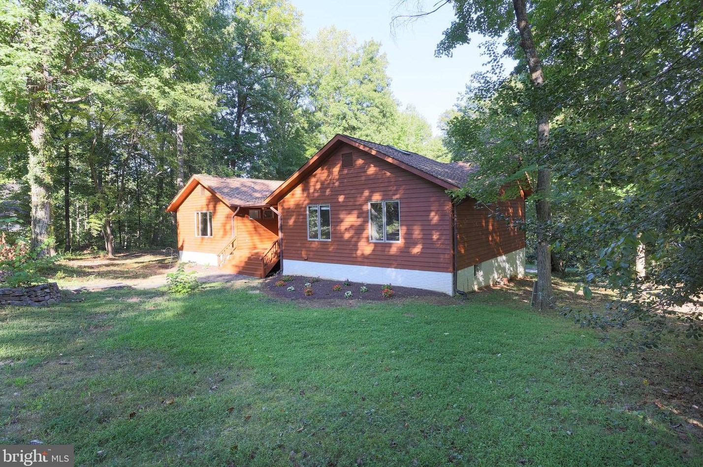 15796 Butler Pl, Dumfries VA  22025-1426 exterior