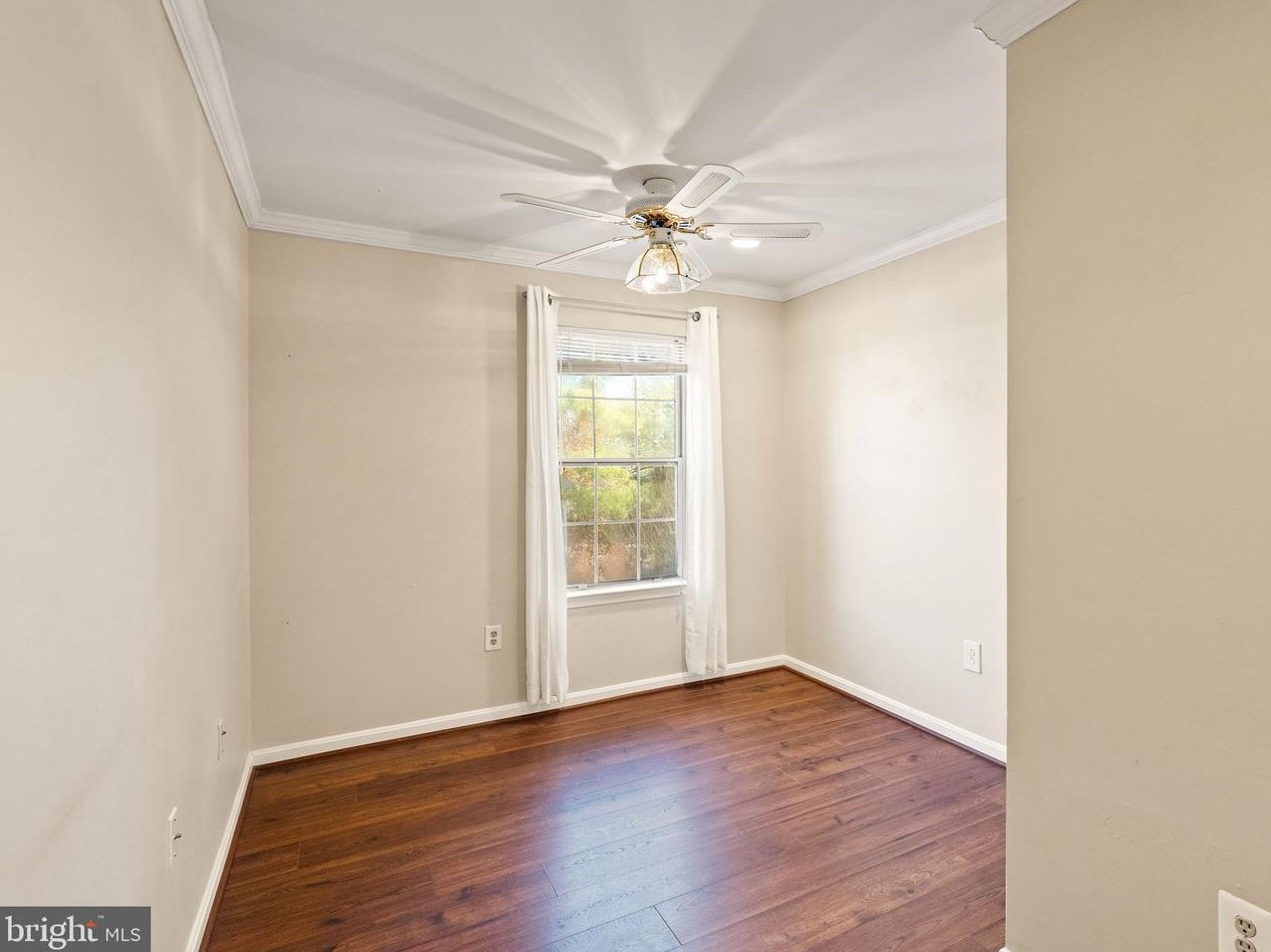 4869 Saltwater Dr, Dumfries VA  22025-1206 exterior