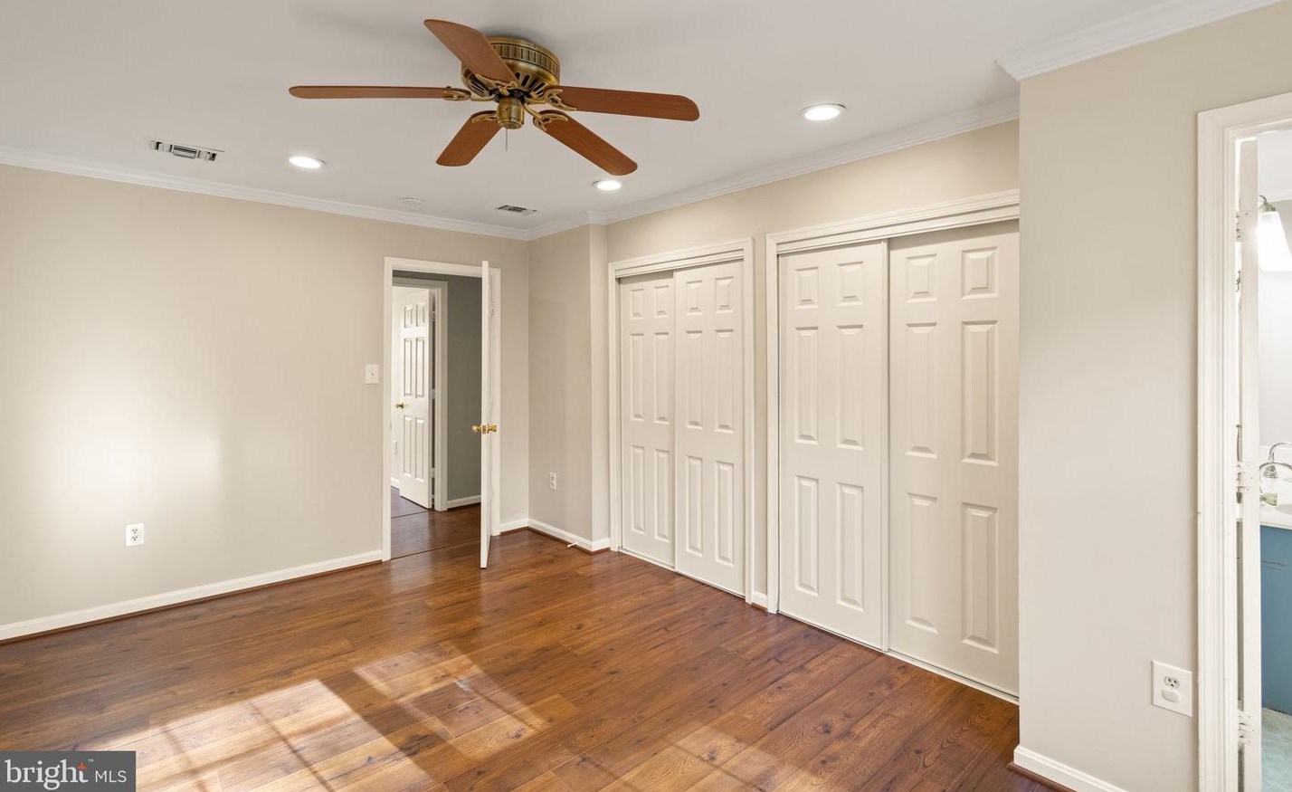 4869 Saltwater Dr, Dumfries VA  22025-1206 exterior