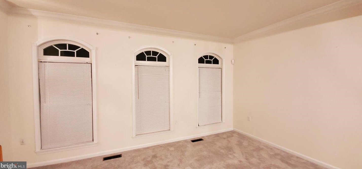 2762 Wakewater Way, Woodbridge VA  22191-6017 exterior