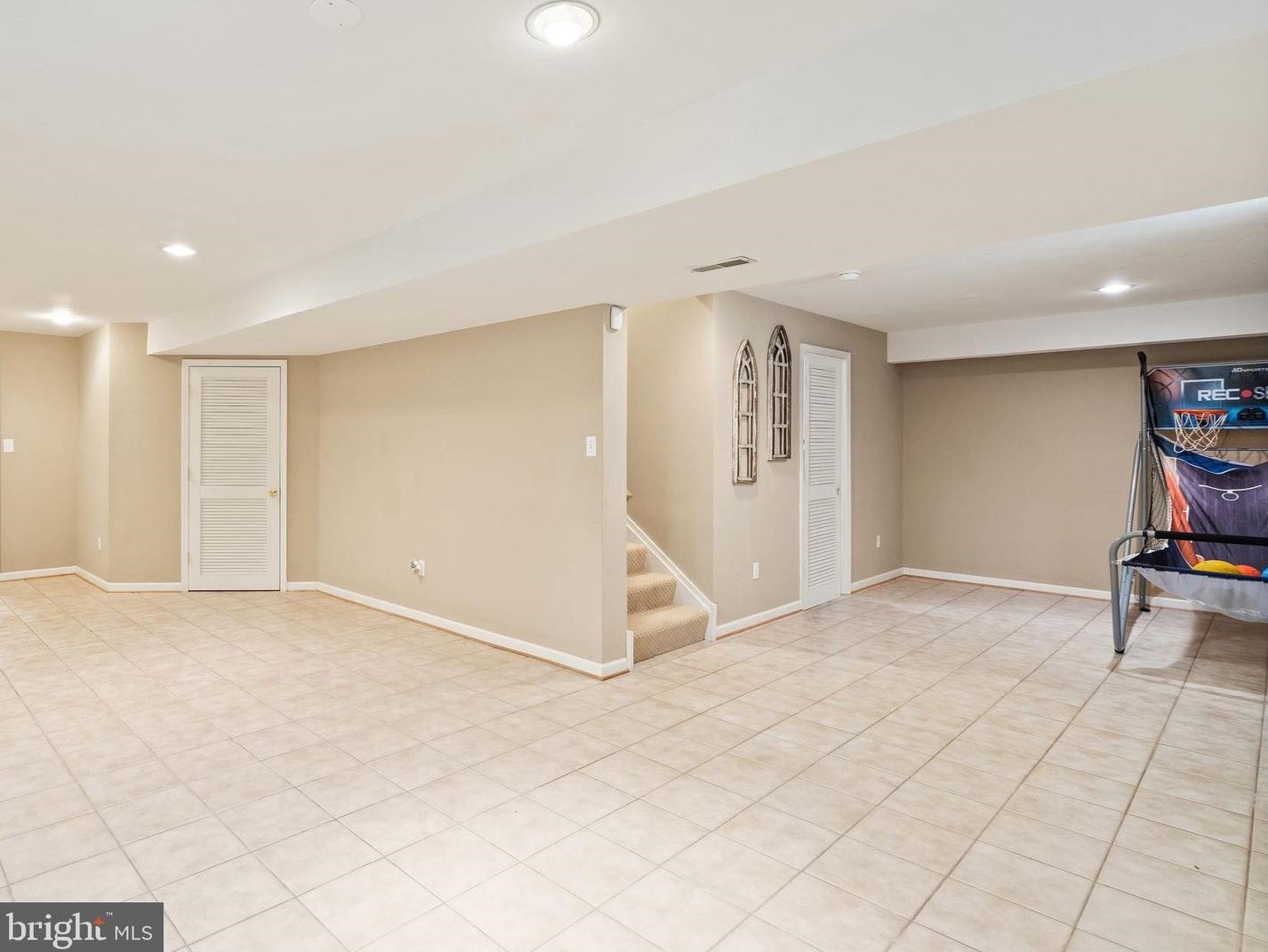 5959 Fincastle Dr, Manassas VA  20112-5413 exterior