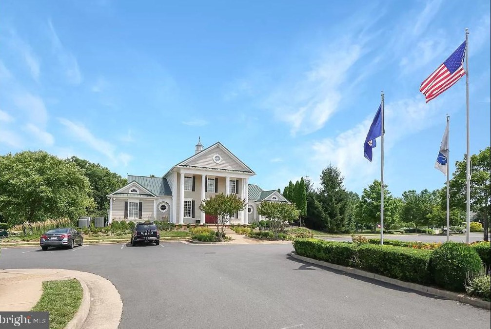 5959 Fincastle Dr, Manassas VA  20112-5413 exterior