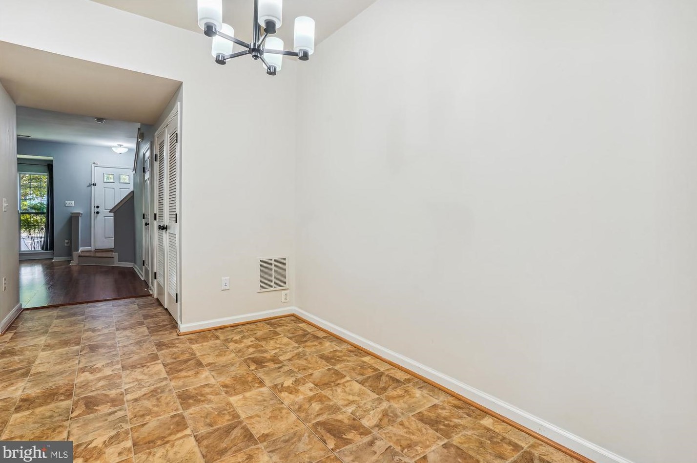 15563 Three Otters Pl, Manassas VA  20112-5424 exterior