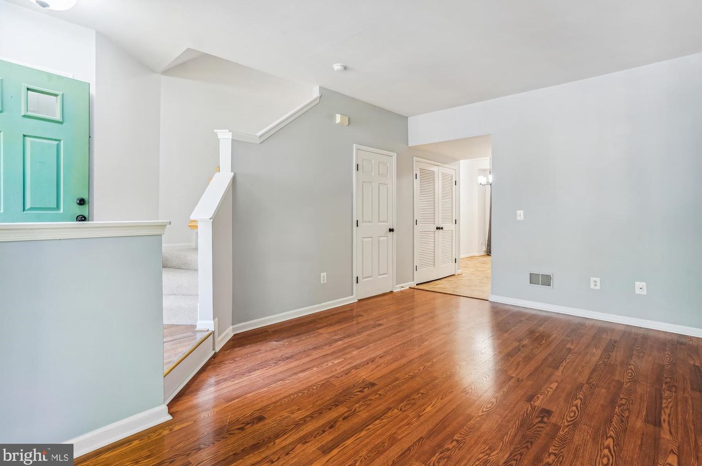 15563 Three Otters Pl, Manassas VA  20112-5424 exterior