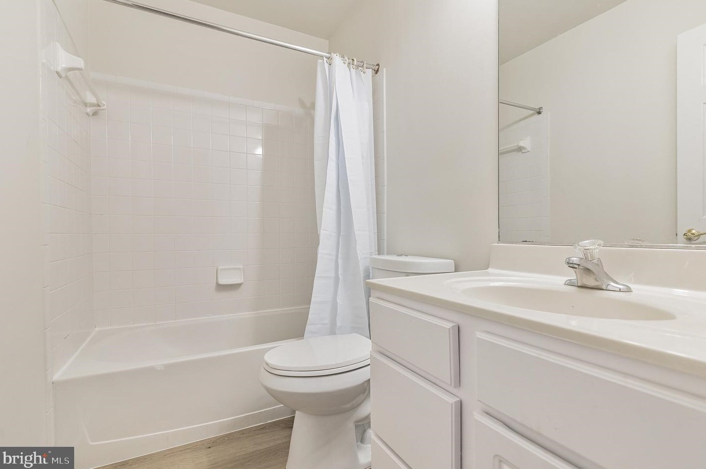 8103 Rainwater Cir, Manassas VA  20111-5225 exterior