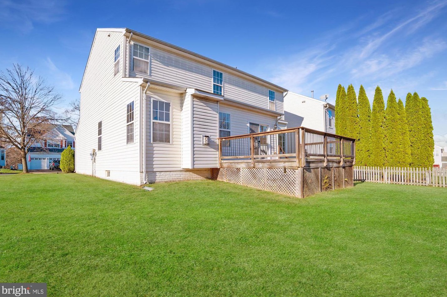 4941 Breeze Way, Dumfries VA  22025-1254 exterior