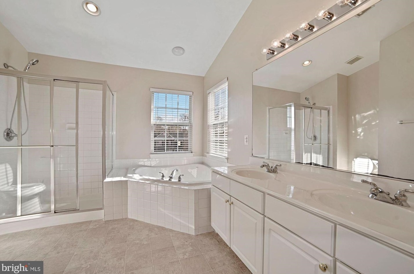 4941 Breeze Way, Dumfries VA  22025-1254 exterior