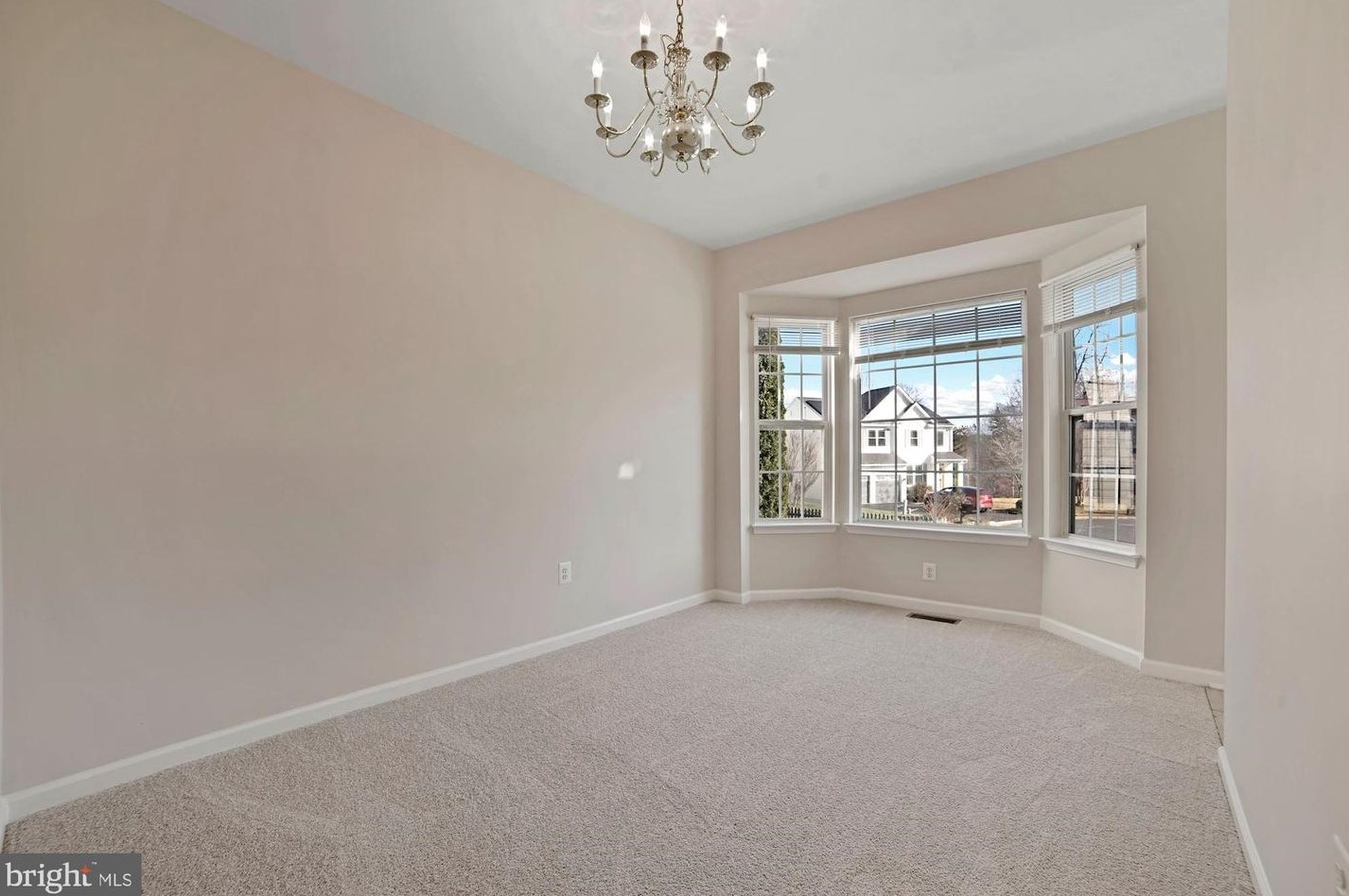 4941 Breeze Way, Dumfries VA  22025-1254 exterior