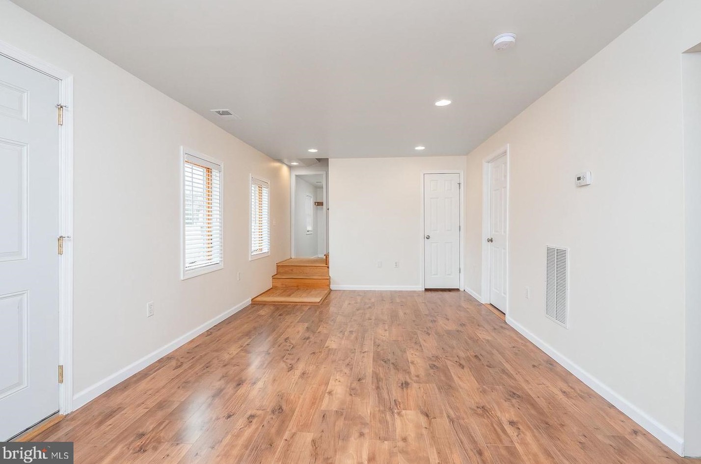 6475 Token Forest Dr, Manassas VA  20112-8809 exterior