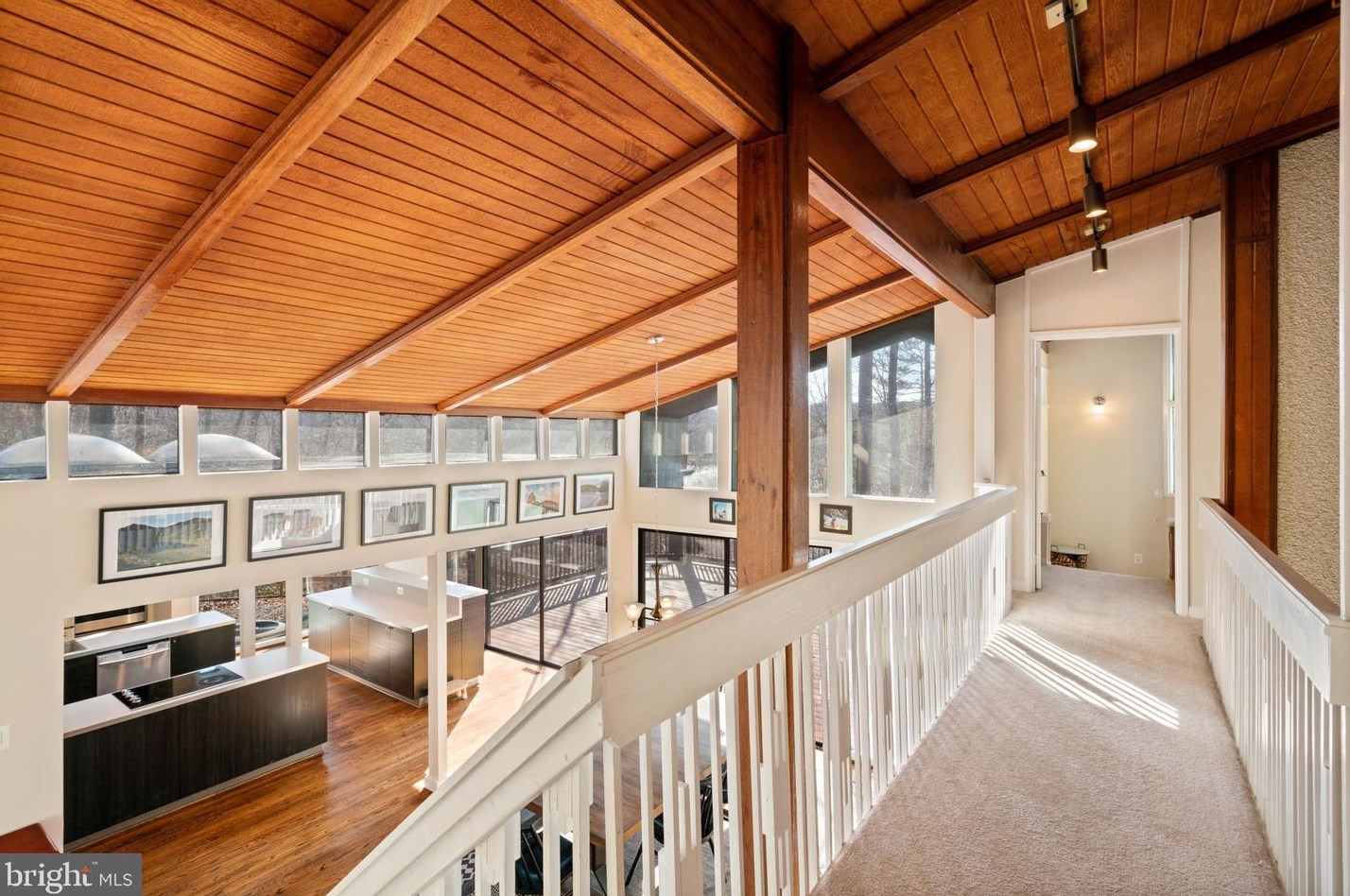 6121 Occoquan Forest Dr, Manassas VA  20112-3034 exterior